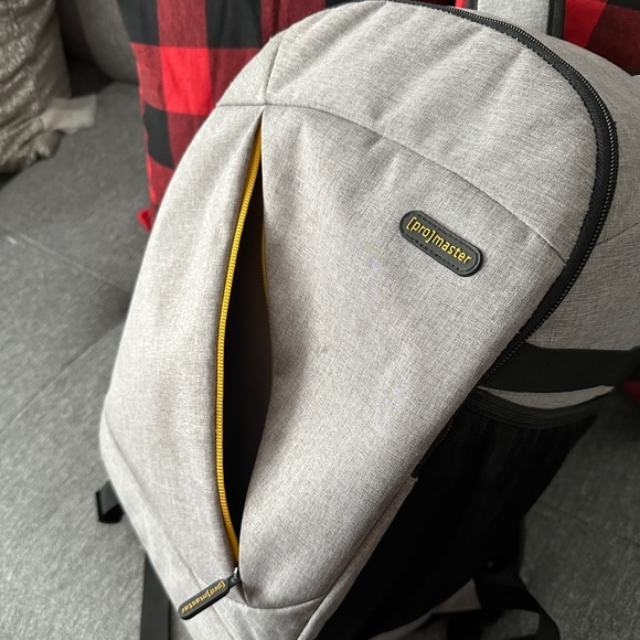 Photographer’s Backpack - Picture 8 of 16